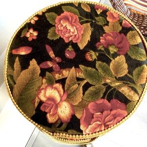 Vintage Raymond Waites “Once upon a Rose” Collection Fabric Nesting Hat boxes